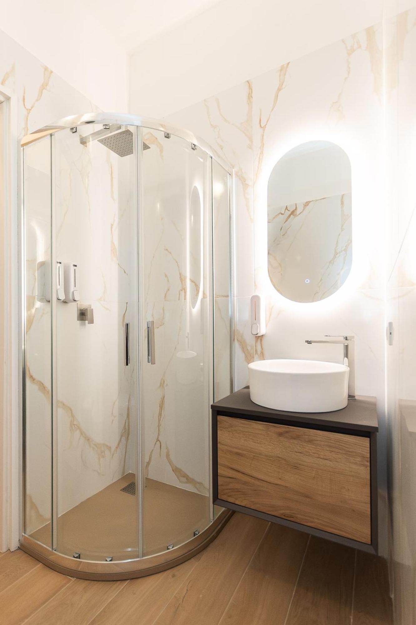 Vittorioveneto126 Bed & Breakfast La Spezia Ngoại thất bức ảnh